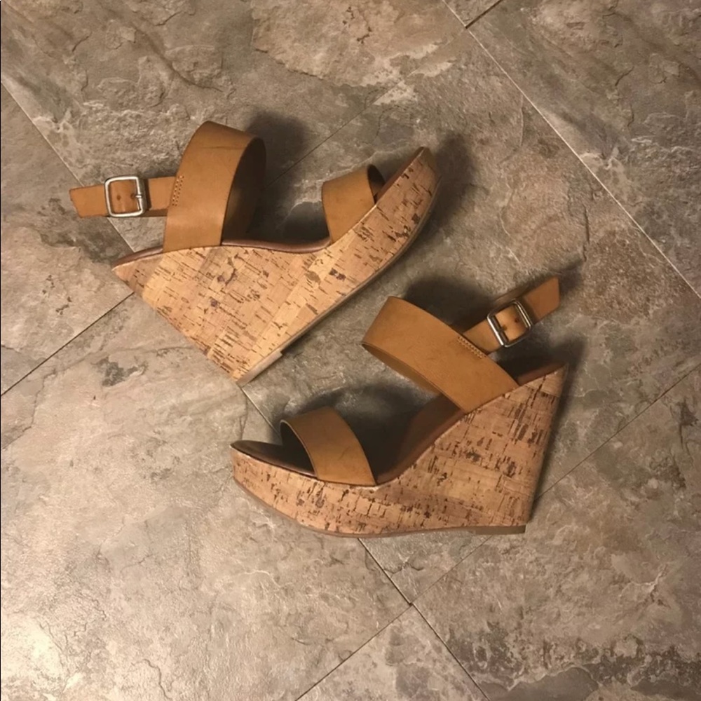 Mossimo Wedges 8